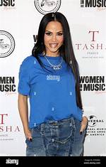 Discover the Intriguing Truth Behind Natti Natasha's Height