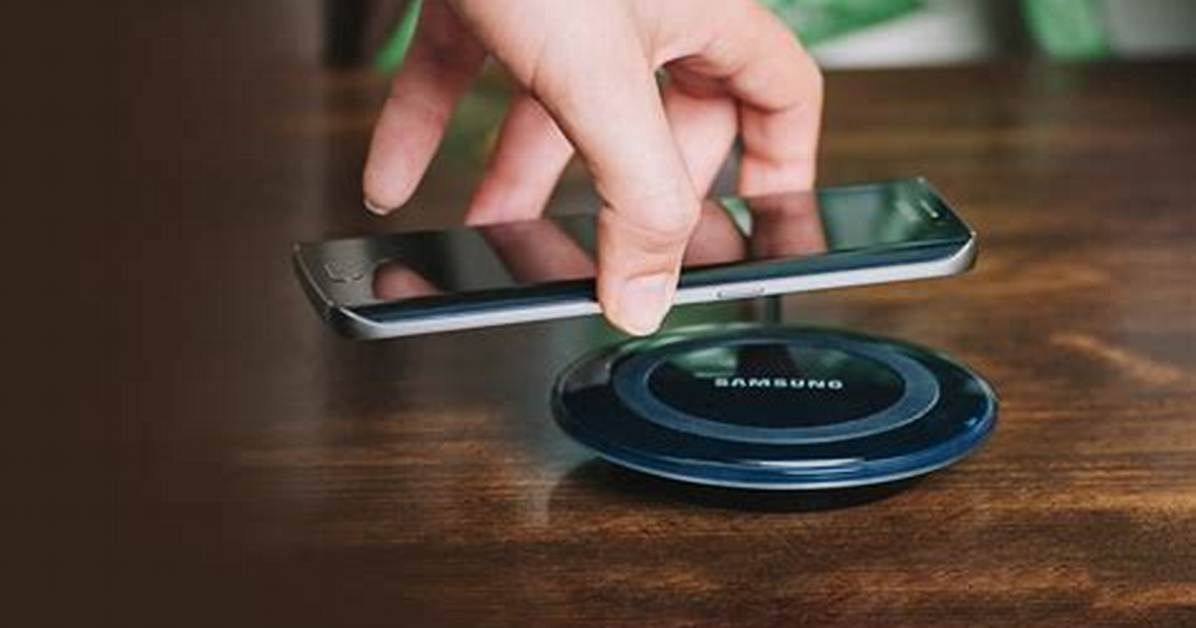 Does Wireless Charging Degrade Your Battery Faster? We Asked an Expert