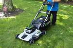 Finding the Perfect Mower: the Best Lawn Mower for Hills