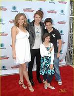 Is Michael Seater Married to Wife or Gay? Age Wiki – Is He Dating Stacey Farber?