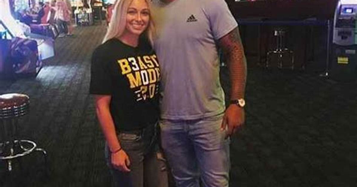 Know About James Conner; Nfl, Girlfriend, Stats, Contract, Salary, Hair
