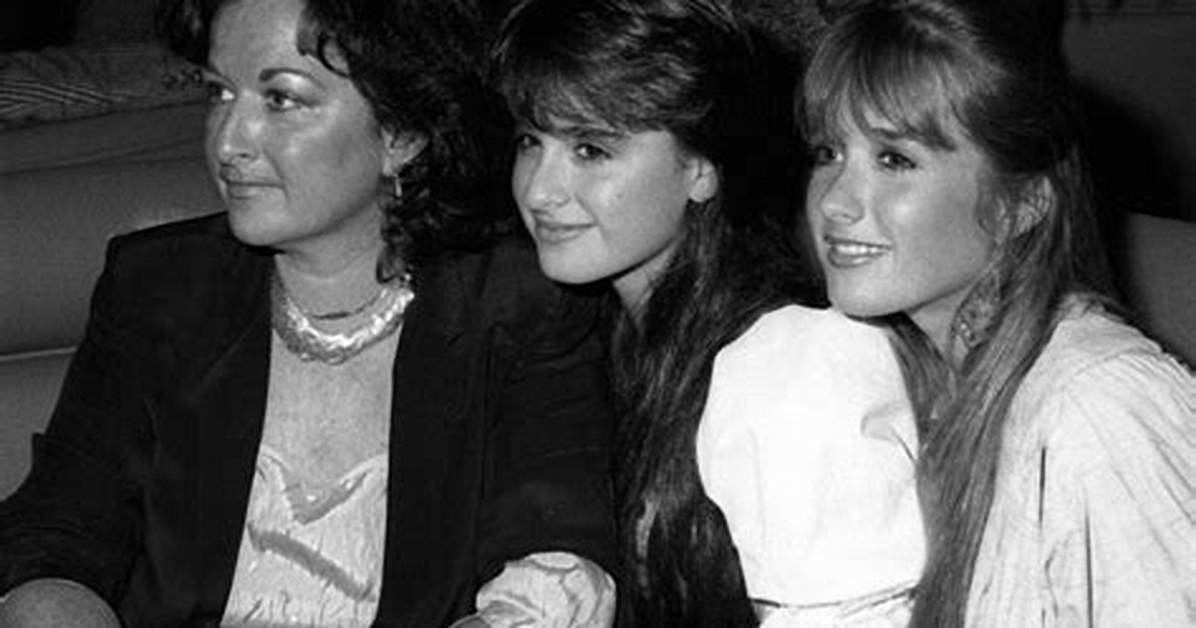 Kyle Richards Mom
