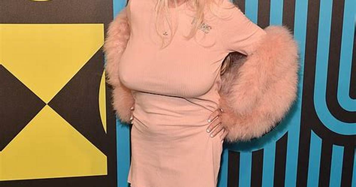 Mamie Van Doren: the Icon of Hollywood's Golden Age