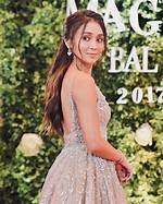 Unveiling the Height of Kathryn Bernardo: How Tall Is She in Feet?
